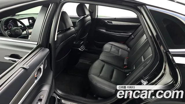 Hyundai Grandeur Exclusive — Фото автомобиля 12