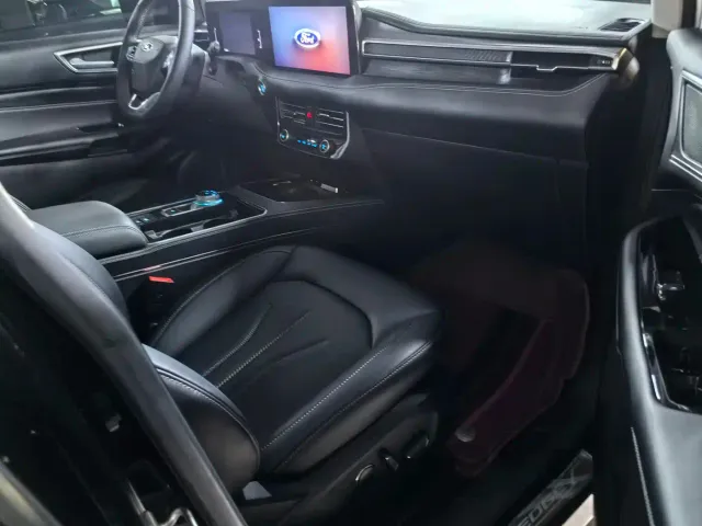 Ford Edge — Фото автомобиля 12