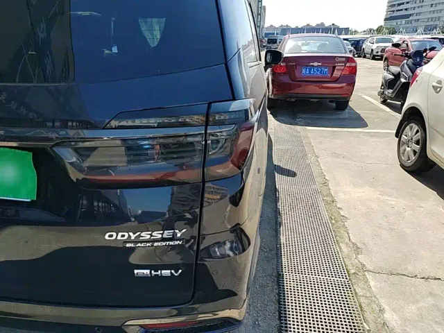 Honda Odyssey — Фото автомобиля 7