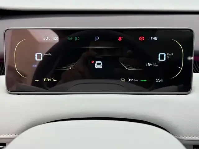Changan Qiyuan A06 — Фото автомобиля 10