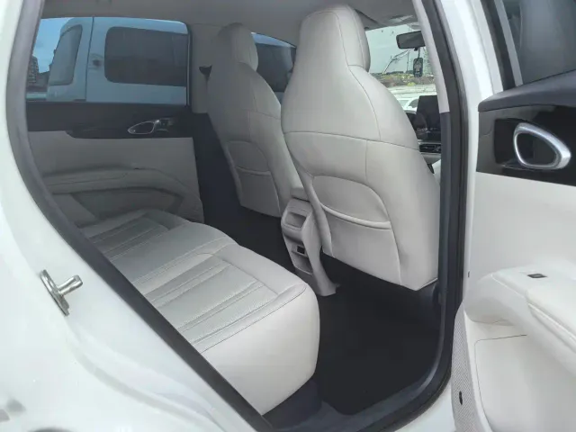 Geely Starry Wish — Фото автомобиля 5