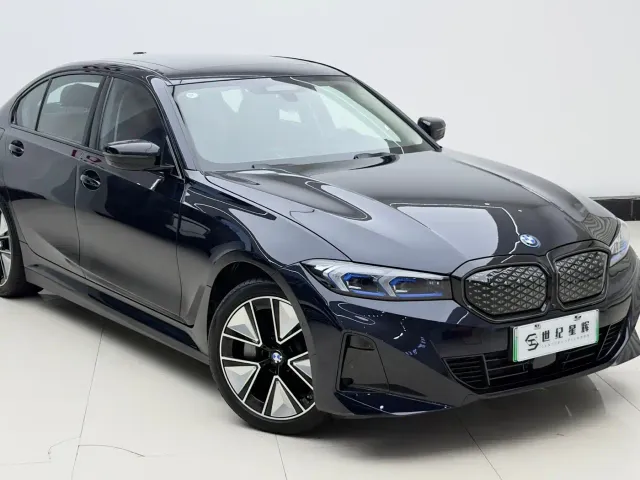 BMW i3 — Фото автомобиля 4