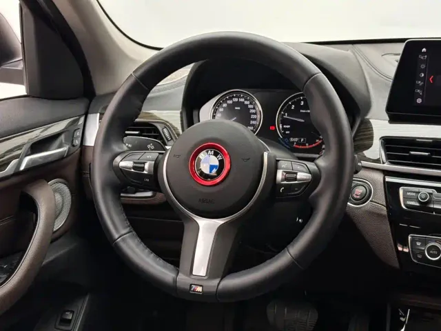 BMW X1 — Фото автомобиля 12