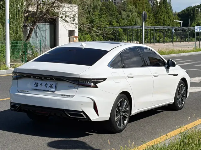 Chery Arrizo 8 — Фото автомобиля 7