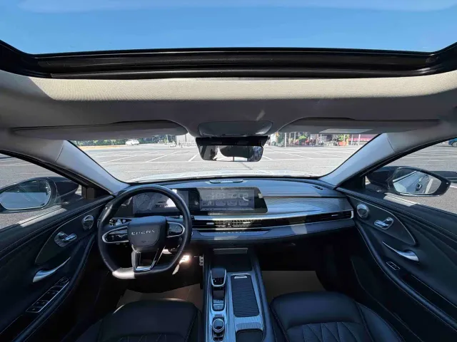 Chery Arrizo 8 — Фото автомобиля 11