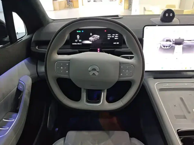Nio EC6 — Фото автомобиля 10