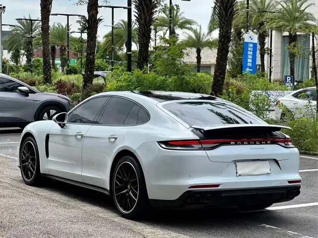 Porsche Panamera — Фото автомобиля 13