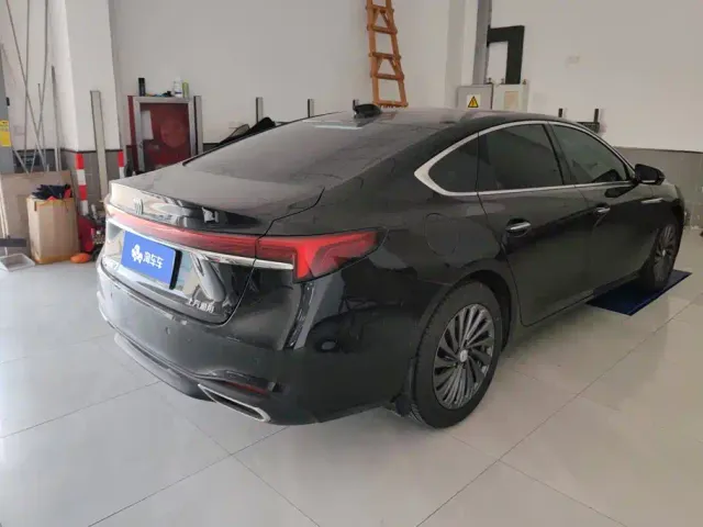 Buick LaCrosse — Фото автомобиля 3