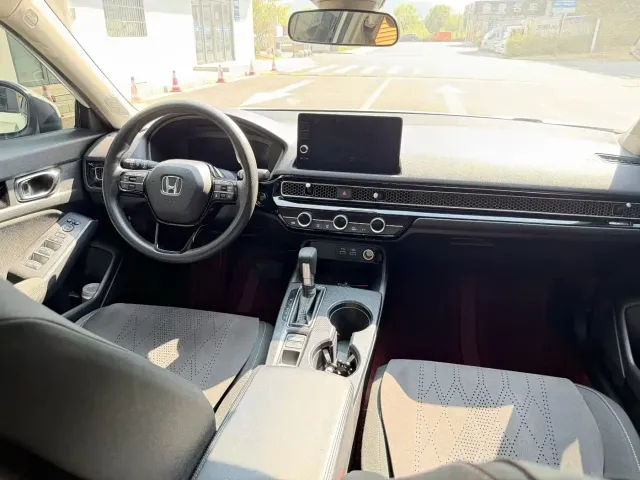 Honda Civic — Фото автомобиля 5