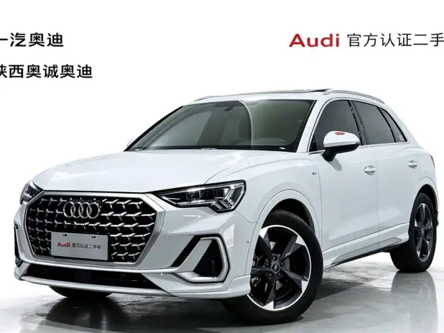 Фотография автомобиля — Audi Q3