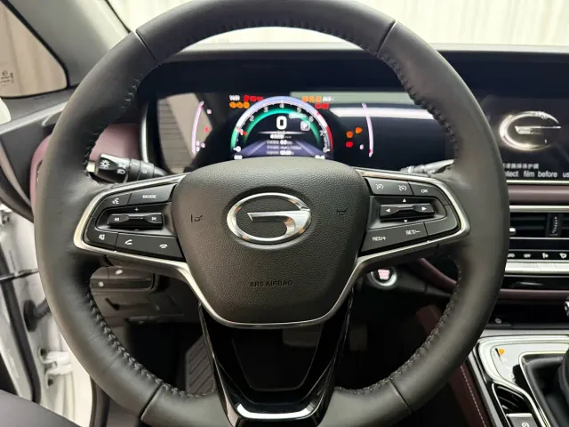 GAC Trumpchi M6 — Фото автомобиля 10