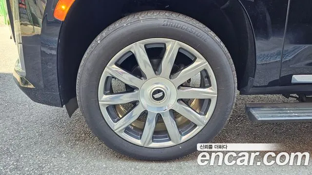 Cadillac Escalade Escalade 5 поколение — Фото автомобиля 5