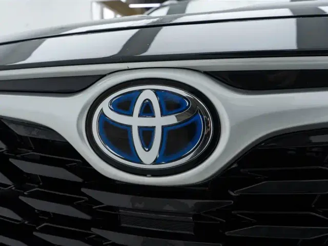 Toyota Highlander — Фото автомобиля 12
