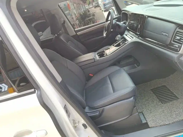 GAC Trumpchi M8 — Фото автомобиля 24