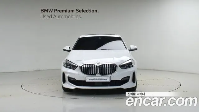 BMW 1 Series F40 — Фото автомобиля 3