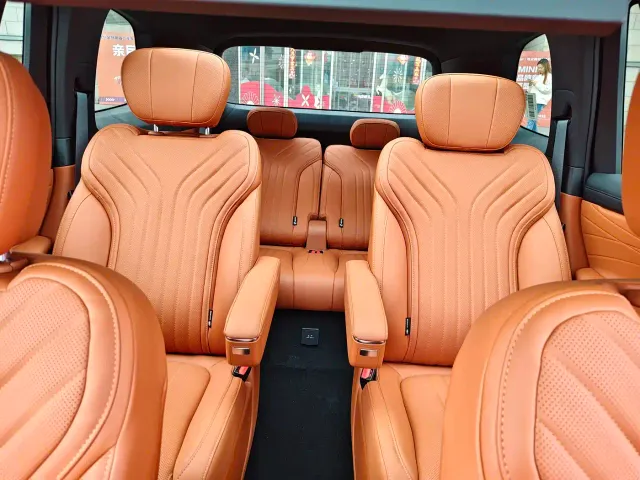 Geely Galaxy M9 — Фото автомобиля 21