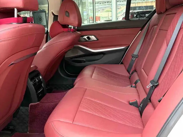 BMW 3 Series — Фото автомобиля 6