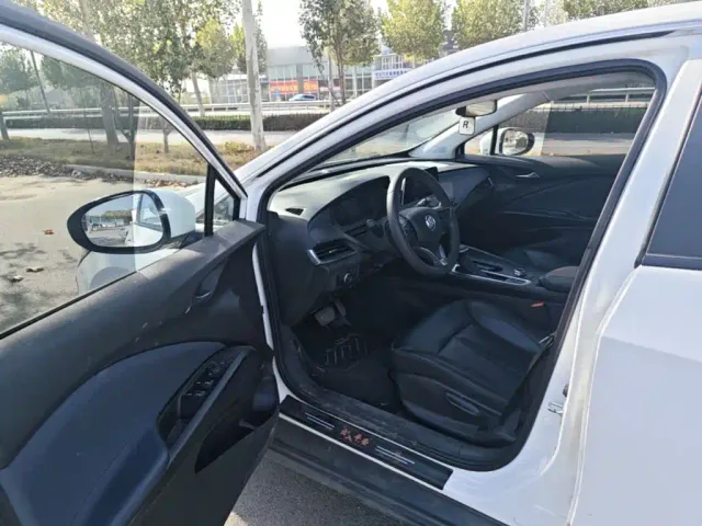 Buick Velite 6 — Фото автомобиля 15