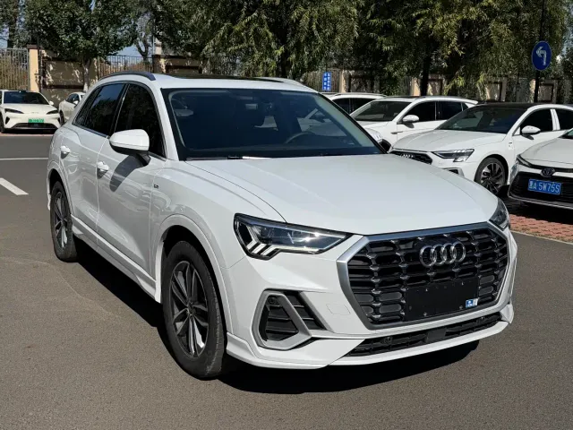 Audi Q3 — Фото автомобиля 3