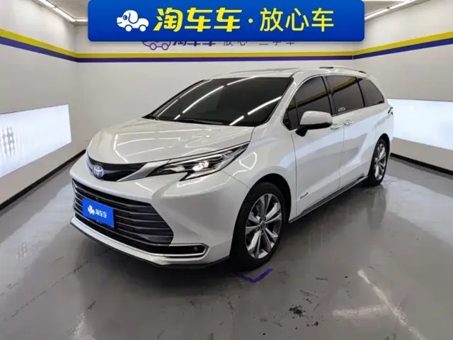 Фотография автомобиля — Toyota Sienna