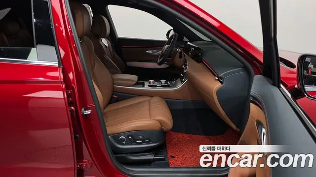 Genesis GV70 — Фото автомобиля 16