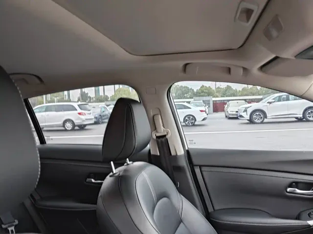 Nissan Sylphy — Фото автомобиля 10