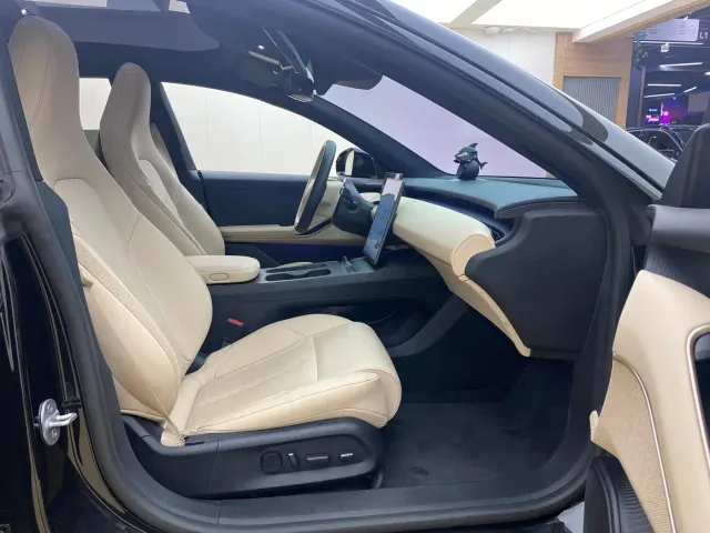 Nio ET5 Touring — Фото автомобиля 15