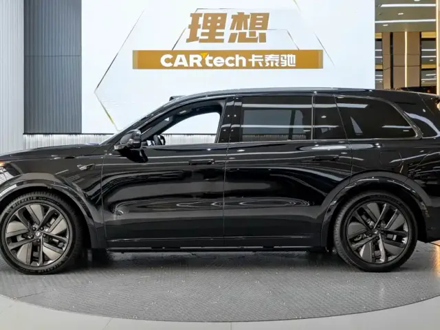 Li Auto L9 — Фото автомобиля 3