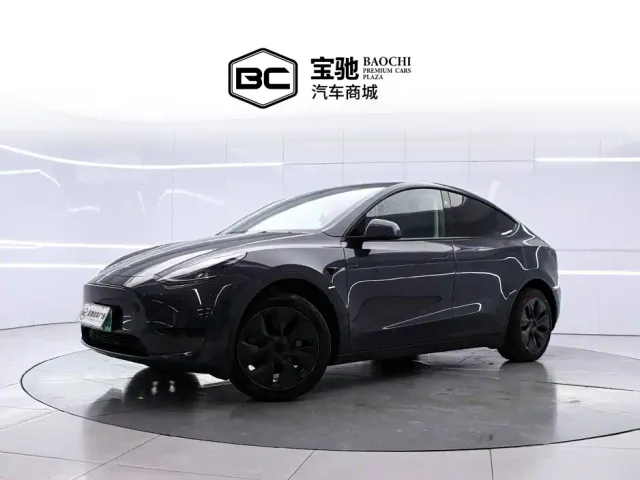 Фотография автомобиля — Tesla Model Y