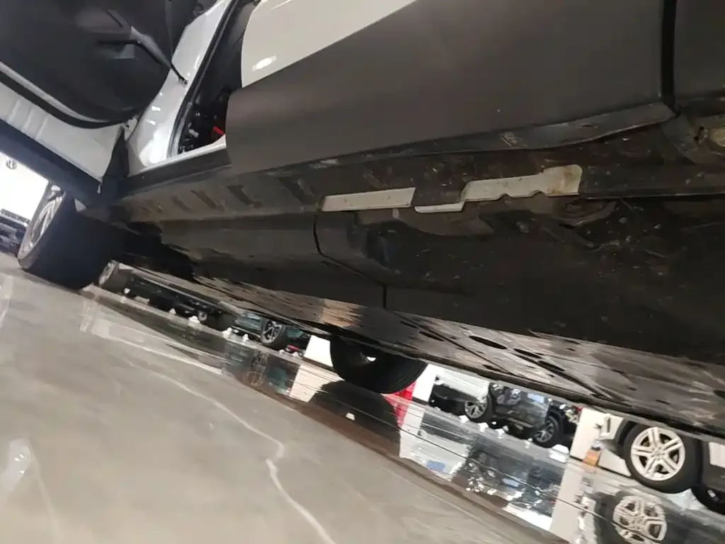 Toyota Lingfang HARRIER 2022 2.0L CVT 2WD Luxury Edition — Фото автомобиля 21