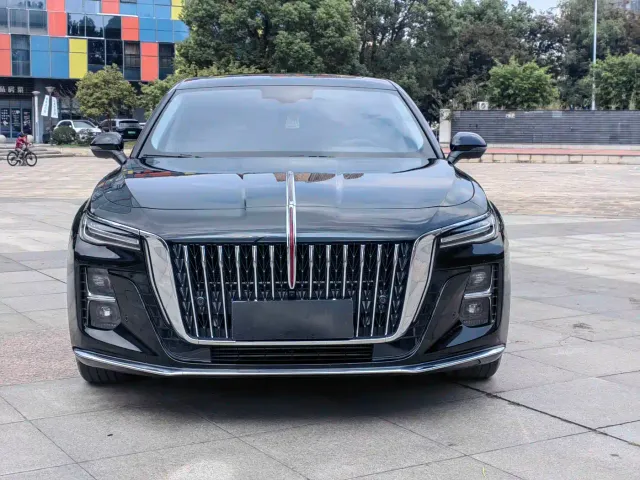 Hongqi H5 — Фото автомобиля 2