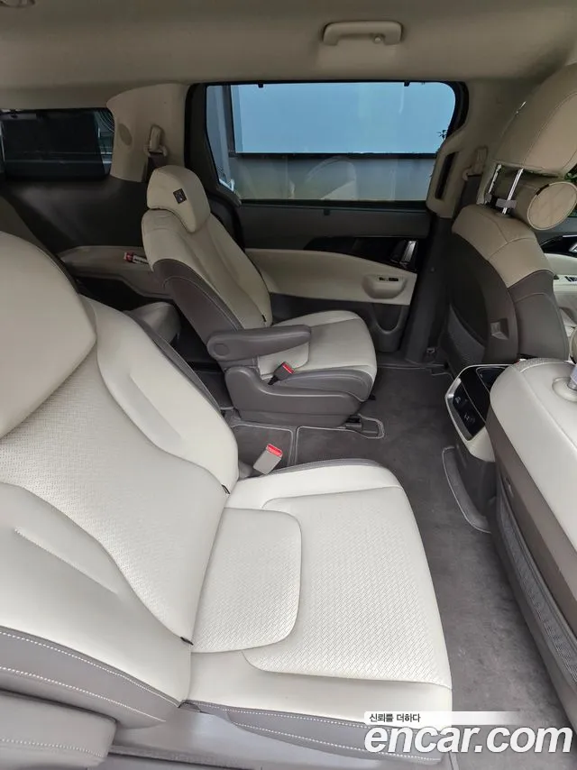 Kia Carnival 4th Gen — Фото автомобиля 12