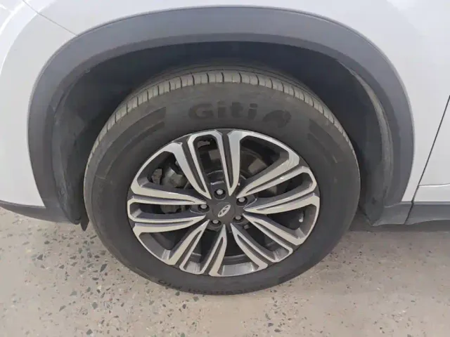 Chery Tiggo 8 — Фото автомобиля 22