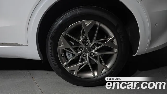 Genesis GV70 — Фото автомобиля 6