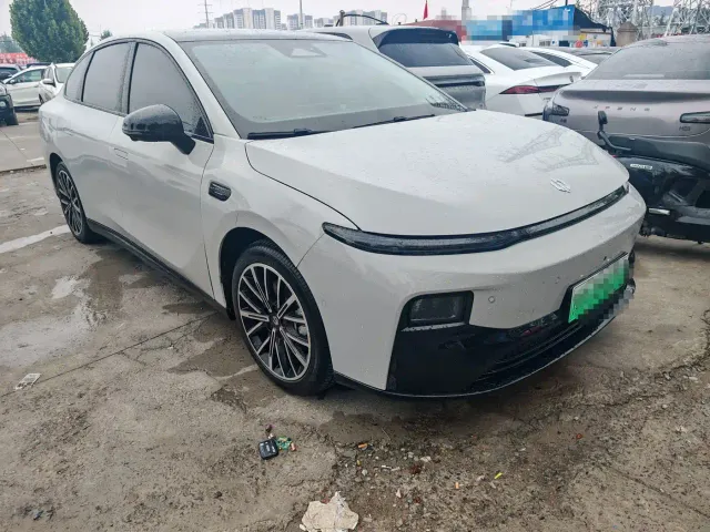 Leapmotor B01 — Фото автомобиля 3