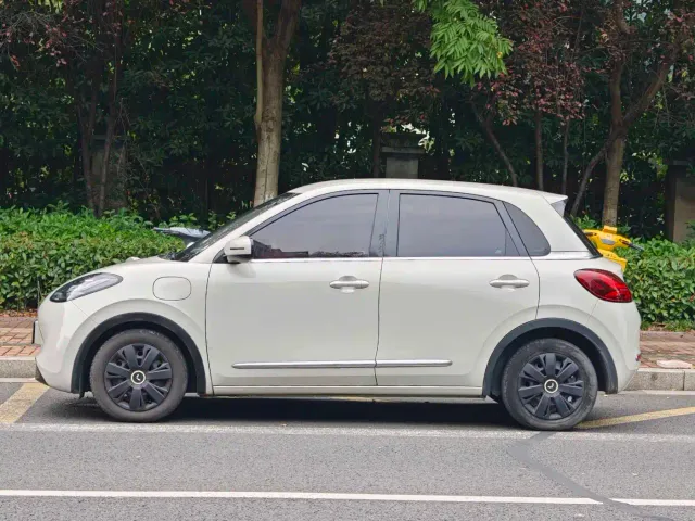 Wuling Bingo — Фото автомобиля 4