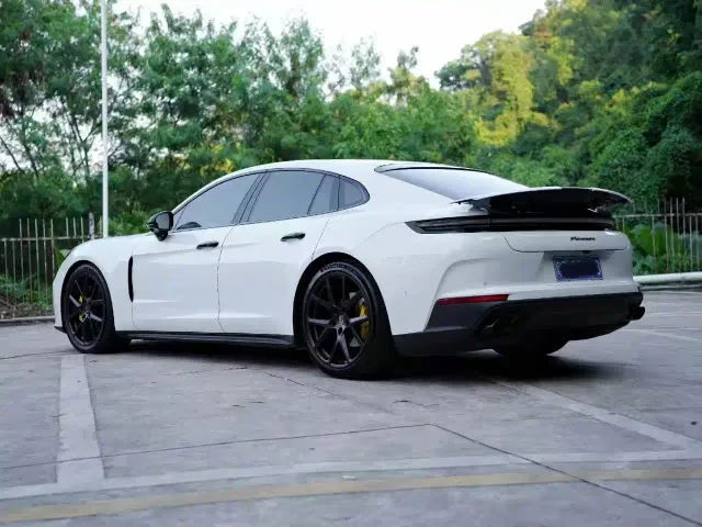 Porsche Panamera — Фото автомобиля 4
