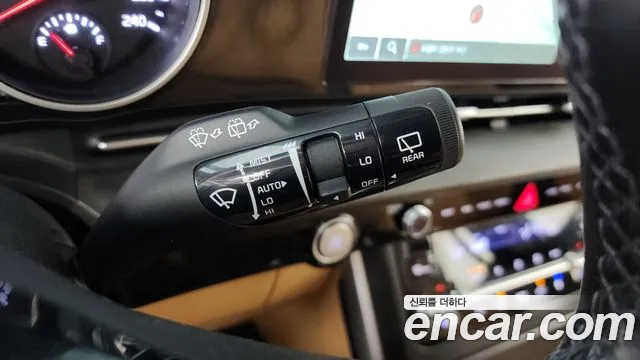 Kia Canival Carnival 4 поколение Бензин 9 мест Prestige — Фото автомобиля 18