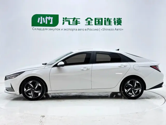 Hyundai Elantra — Фото автомобиля 5