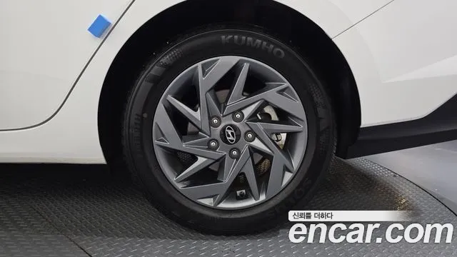 Hyundai Avante — Фото автомобиля 6