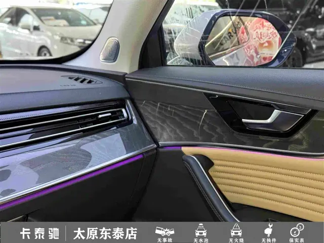 Hongqi HS5 — Фото автомобиля 21