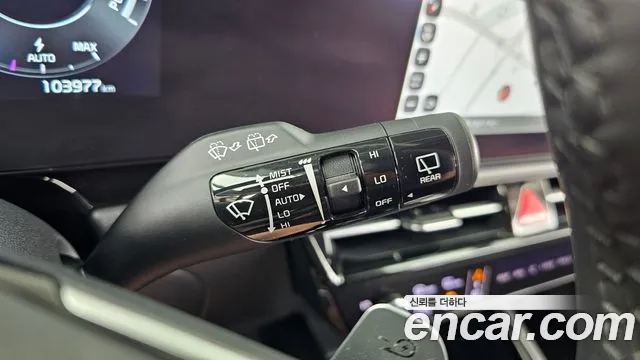 Kia Niro — Фото автомобиля 27