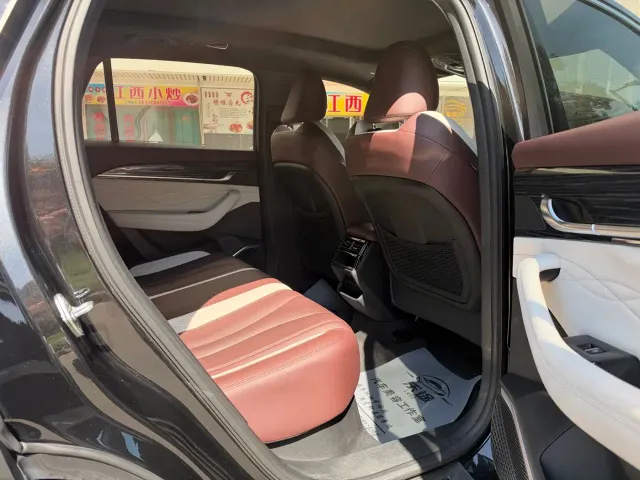 Geely Xingyue L — Фото автомобиля 5