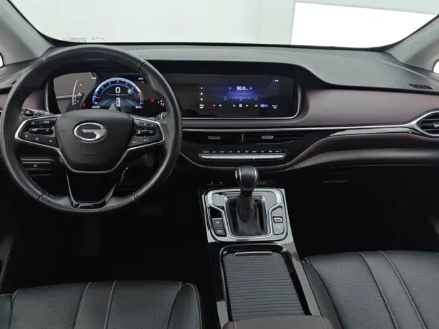 GAC Trumpchi M6 — Фото автомобиля 12