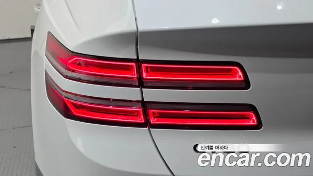 Genesis GV80 2.5T Бензин AWD — Фото автомобиля 16