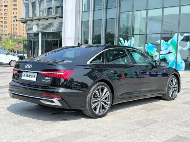 Audi A6L — Фото автомобиля 7