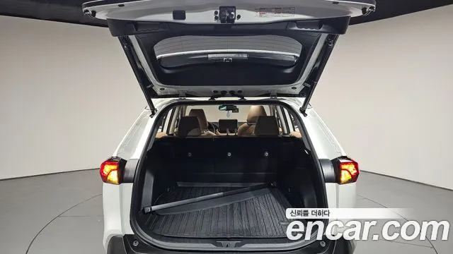 Toyota RAV4 — Фото автомобиля 30