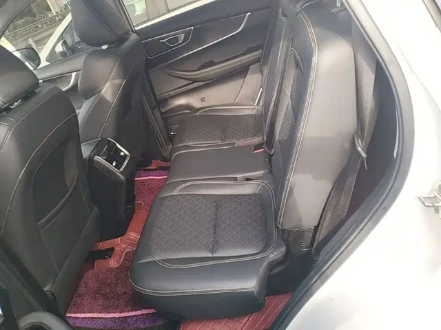 Chery Tiggo 8 — Фото автомобиля 16