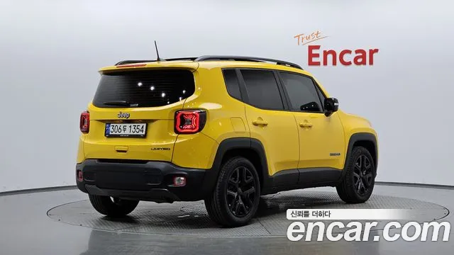 Фотография автомобиля — Jeep Renegade