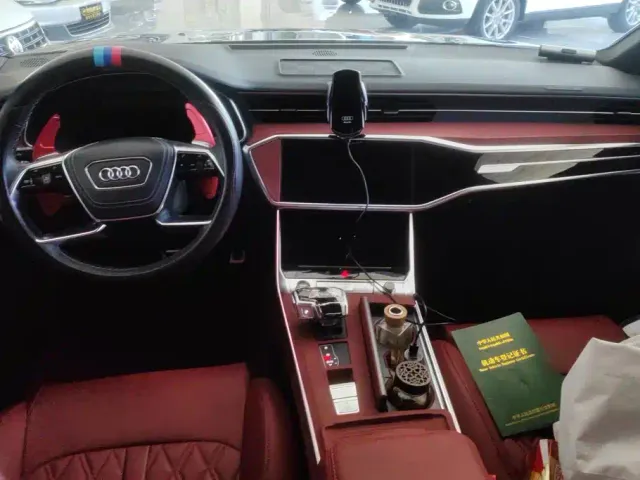 Audi A7L — Фото автомобиля 12